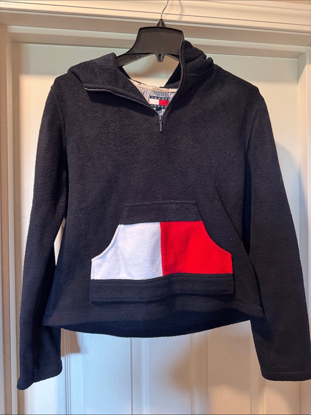 Vintage Tommy Hilfiger Navy Hooded Fleece Pullover with Red & White Pocket